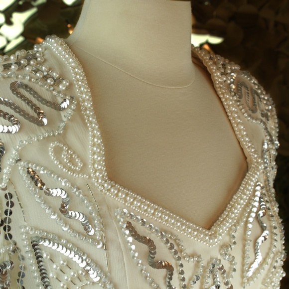 White + Silver Leslie Fay L/S Sequin Dress - Picture 4 of 7